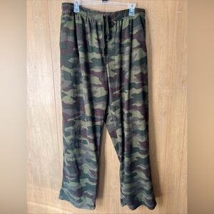 Croft & Barrow Pants Men's Large Green Camouflage Flannel Pajama With Pockets